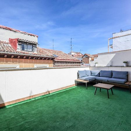 Atico Reformado Con Terraza En Lavapies Appartement Madrid Buitenkant foto
